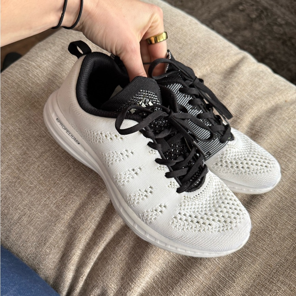 APL sneakers black and white